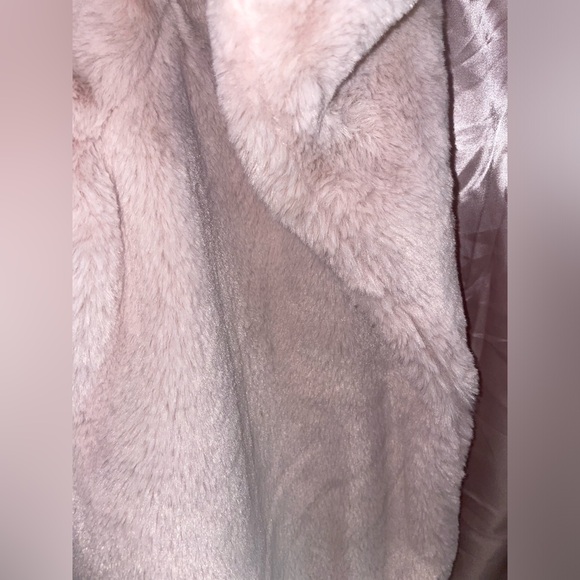 Jou Jou pink fur coat - Picture 5 of 5